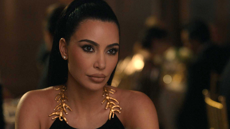 Notizie serie tv: il cast di Cruel Intentions di Prime Video, Kim Kardashian in un legal di Murphy