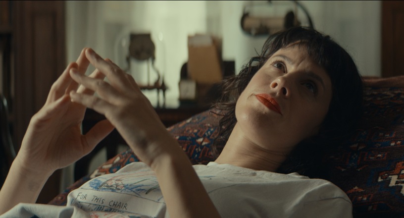 Antonia su RaiPlay (e Rai 3) il dramedy che non è Fleabag ma di sicuro l’ha visto Antonia su RaiPlay (e Rai 3) il dramedy che non è Fleabag ma di sicuro l’ha visto