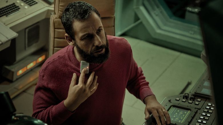 Spaceman, film surreale che trova la sua magia nello spazio – La recensione