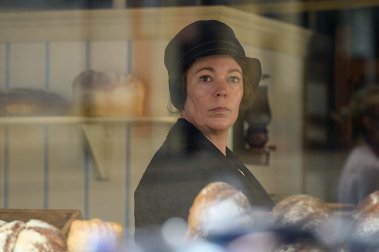 Cattiverie a Domicilio, il film con Olivia Colman su Sky e NOW domenica 30 marzo