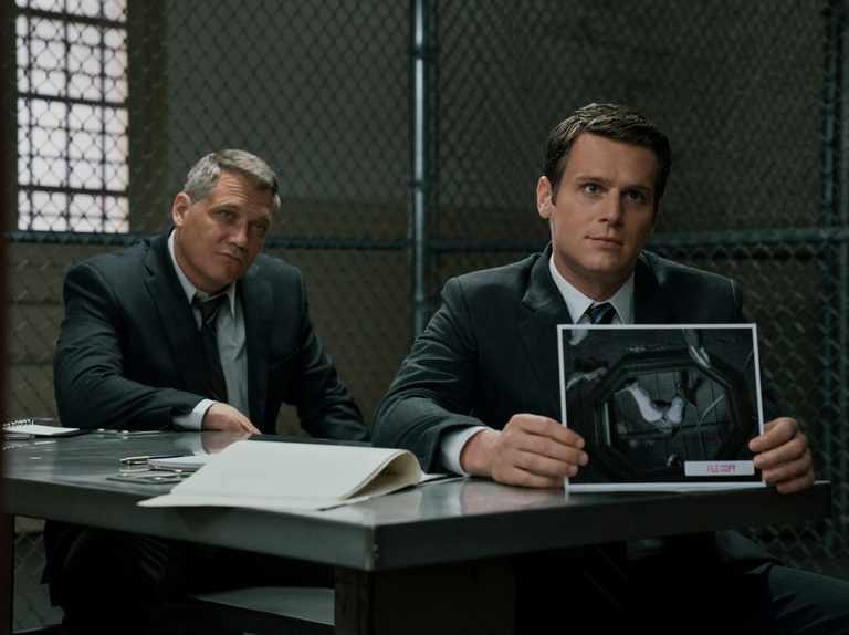 Serie tv, notizie: Mindhunter torna con 3 film? Connie Britton nella comedy HBO con Steve Carell