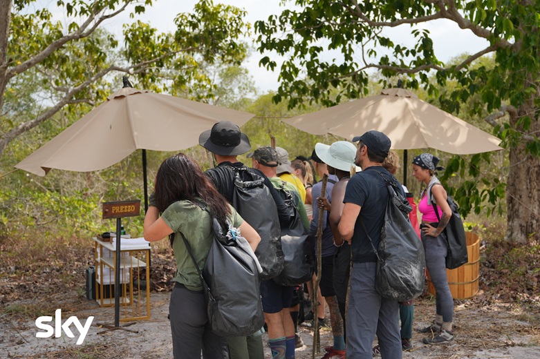 Money Road, le anticipazioni della quinta puntata con Enzo Miccio su uno yacht! Money Road, le anticipazioni della quinta puntata con Enzo Miccio su uno yacht!