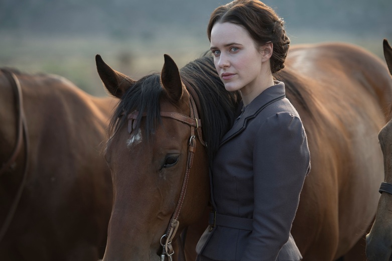 Dead for a dollar, il thriller western con Rachel Brosnahan stasera in tv Dead for a dollar, il thriller western con Rachel Brosnahan stasera in tv