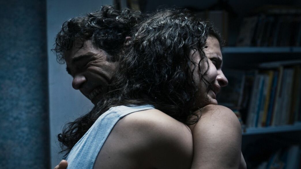 Alpha: Julia Ducournau è la peggior nemica di se stessa — La recensione