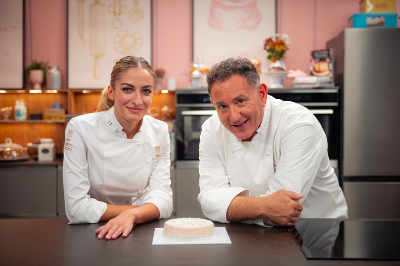 Accademia di Pasticceria – I dolci della tradizione, tra il 15 e il 19 dicembre su Sky e NOW Accademia di Pasticceria – I dolci della tradizione, tra il 15 e il 19 dicembre su Sky e NOW