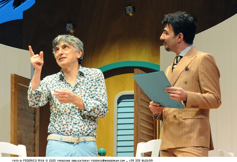 Ogni promessa è debito, lo spettacolo di Vincenzo Salemme in diretta su Rai 1 Ogni promessa è debito, lo spettacolo di Vincenzo Salemme in diretta su Rai 1