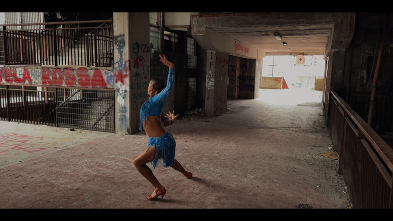 La diaspora delle Vele, il documentario di Francesca Comencini su Sky e NOW La diaspora delle Vele, il documentario di Francesca Comencini su Sky e NOW