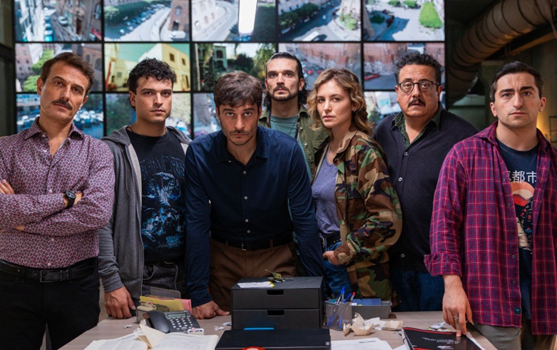 L’Invisibile, la miniserie sulla cattura di Messina Denaro con Lino Guanciale L’Invisibile, la miniserie sulla cattura di Messina Denaro con Lino Guanciale