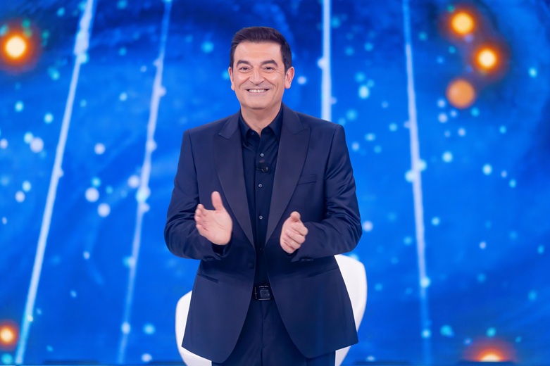 Scherzi a parte, la nuova edizione con Max Giusti: ecco le vittime del 2 marzo Scherzi a parte, la nuova edizione con Max Giusti: ecco le vittime del 2 marzo