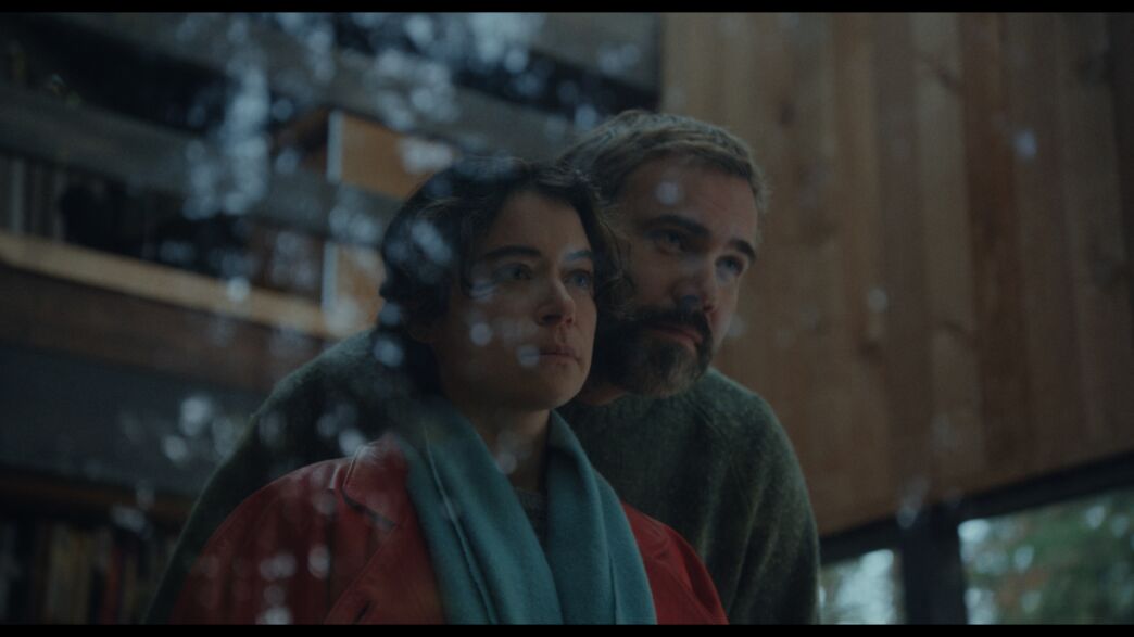 Tatiana Maslany e Rossif Sutherland in Keeper