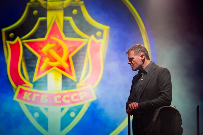 Io, Vladimir: Stefano Massini racconta Putin, l’evento speciale su NOVE Io, Vladimir: Stefano Massini racconta Putin, l’evento speciale su NOVE