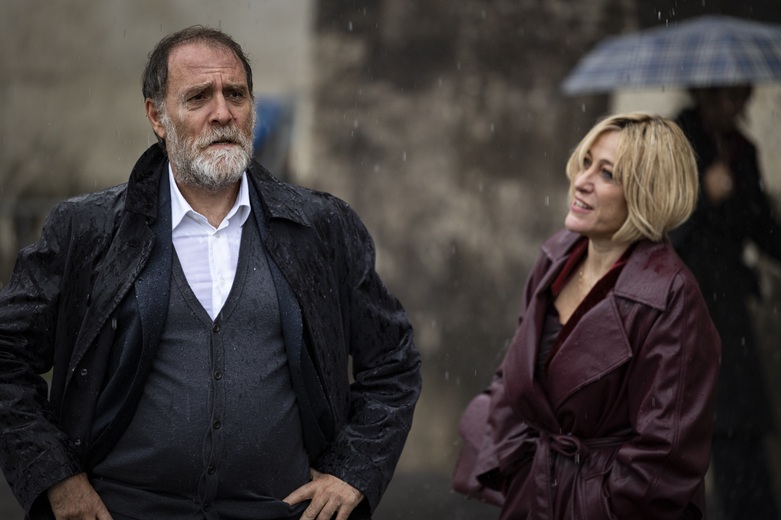 Cinque Secondi, il film con Valerio Mastandrea di Paolo Virzì arriva in tv Cinque Secondi, il film con Valerio Mastandrea di Paolo Virzì arriva in tv