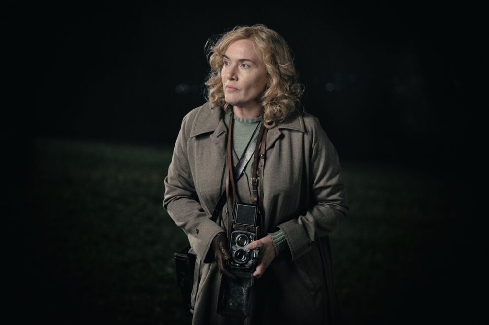 Lee Miller, il film con Kate Winslet e Alexander Skarsgård stasera in tv Lee Miller, il film con Kate Winslet e Alexander Skarsgård stasera in tv