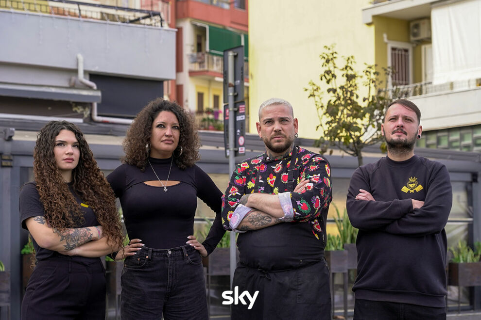 Cucine da Incubo, Cannavacciuolo riparte da Torre del Greco con la novità di Paolo Stella Cucine da Incubo, Cannavacciuolo riparte da Torre del Greco con la novità di Paolo Stella