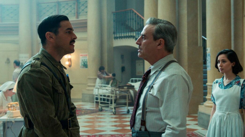 A cena con il dittatore: la resistenza in punta di piedi — La recensione A cena con il dittatore: la resistenza in punta di piedi — La recensione