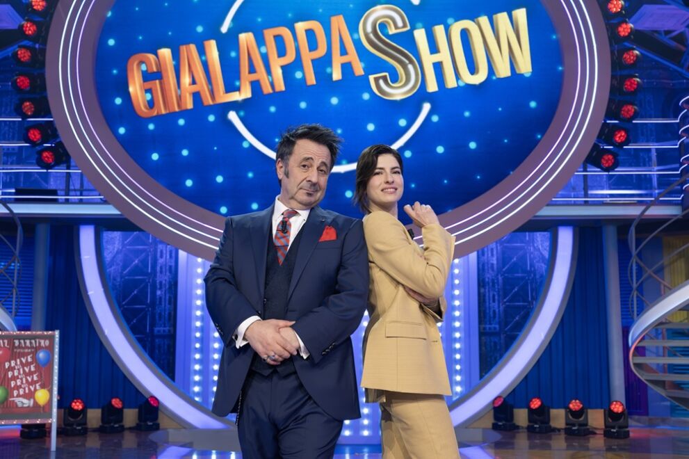 Gialappashow, la puntata del 4 maggio con Maria Chiara Giannetta Gialappashow, la puntata del 4 maggio con Maria Chiara Giannetta