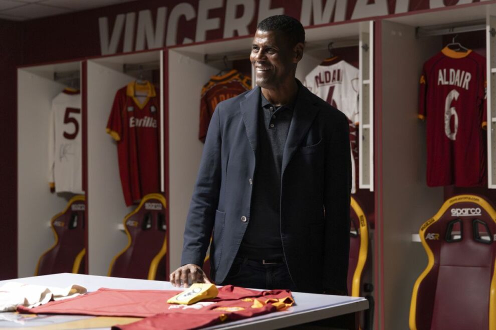 Aldair. Cuore giallorosso, esce al cinema il documentario dedicato al difensore della Roma Aldair. Cuore giallorosso, esce al cinema il documentario dedicato al difensore della Roma
