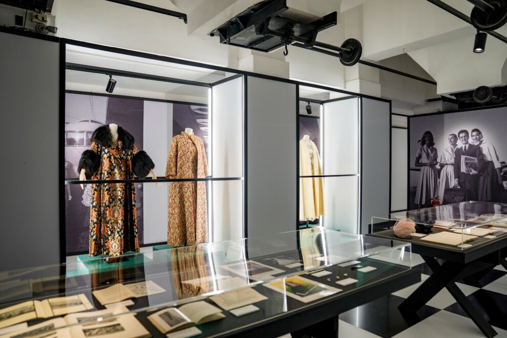 Quando Roma vestiva il mondo: Moda in Luce 1955-1975. Roma fra glamour e innovazione industriale Quando Roma vestiva il mondo: Moda in Luce 1955-1975. Roma fra glamour e innovazione industriale