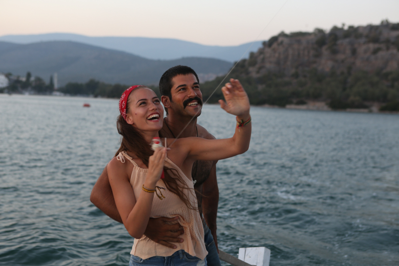 Un amore come te: trama, cast e curiosità sul film con Burak Özçivit in onda su Canale 5 Un amore come te: trama, cast e curiosità sul film con Burak Özçivit in onda su Canale 5